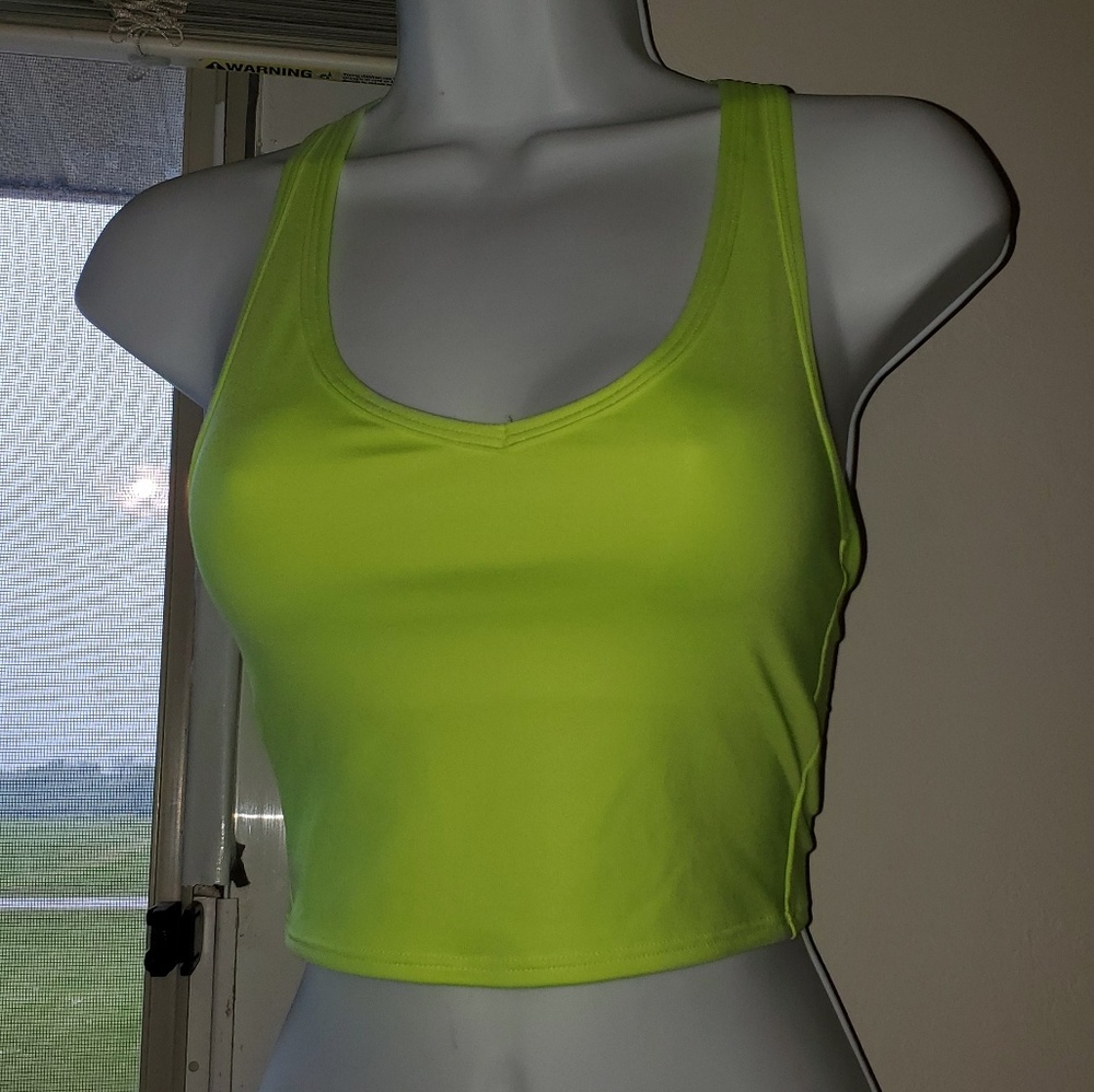 VS Pink ultimate strappy sports crop